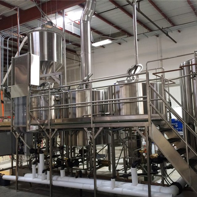 Equipo de cervecería 10HL Cervecería con tres tanques y equipo ergonómico de elaboración de cerveza de diseño industrial